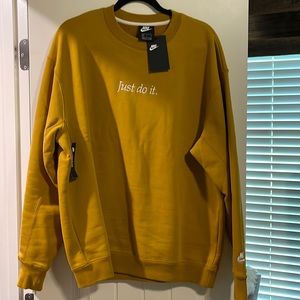 New Nike Sweater “Just Do It.”